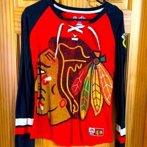 Women’s long sleeve Chicago Blackhawks tee